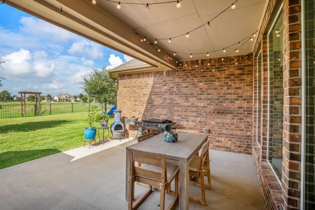 7511 Laguna Lake Drive, Spring, TX 77379