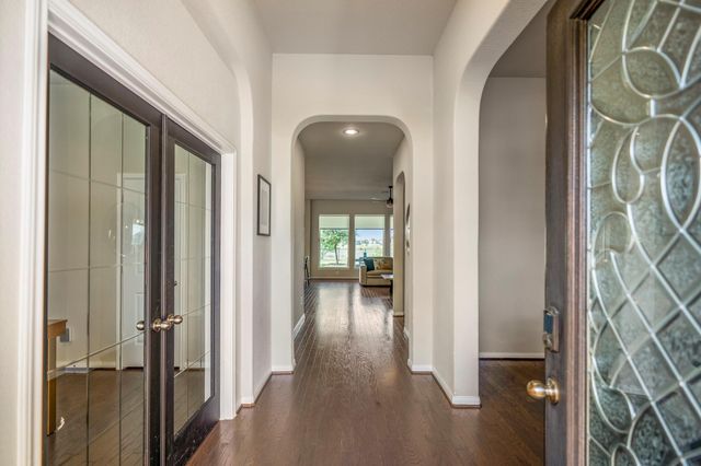 7511 Laguna Lake Drive, Spring, TX 77379