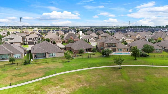 7511 Laguna Lake Drive, Spring, TX 77379