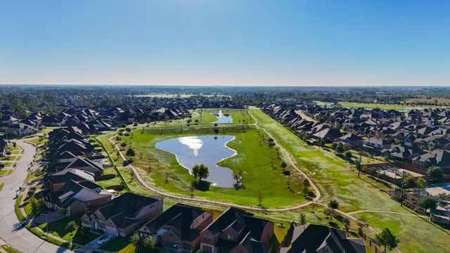 7511 Laguna Lake Drive, Spring, TX 77379