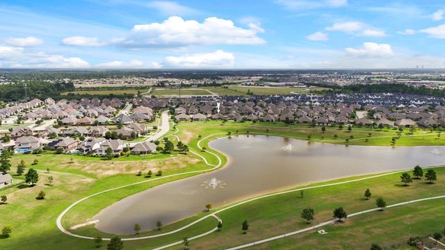 7511 Laguna Lake Drive, Spring, TX 77379