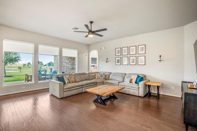 7511 Laguna Lake Drive, Spring, TX 77379