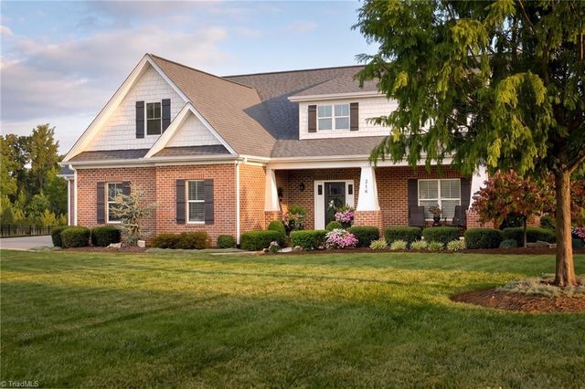 216 Summerlyn Drive, Mocksville, NC 27028