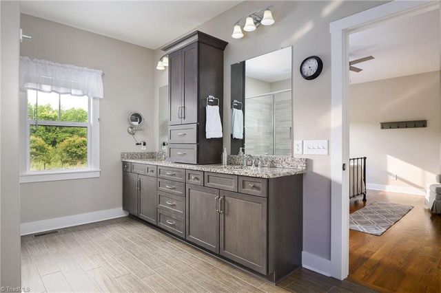 216 Summerlyn Drive, Mocksville, NC 27028
