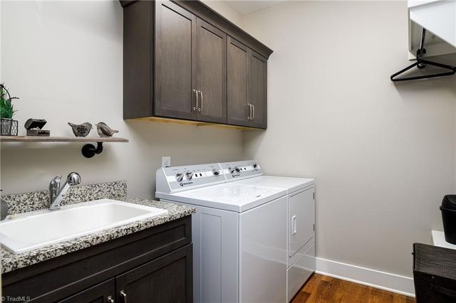 216 Summerlyn Drive, Mocksville, NC 27028