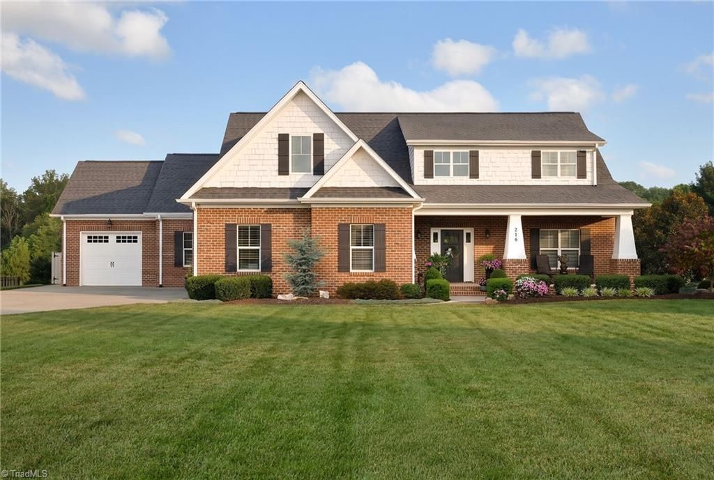 216 Summerlyn Drive, Mocksville, NC 27028