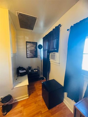 4357 Wallace Street, St Louis, MO 63116