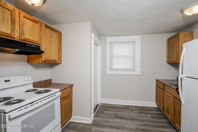 1821 W Lee St, Louisville, KY 40210