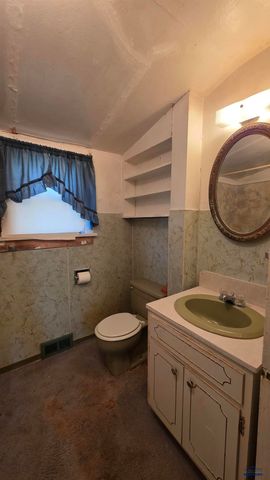 3017 W OMAHA, Rapid City, SD 57702