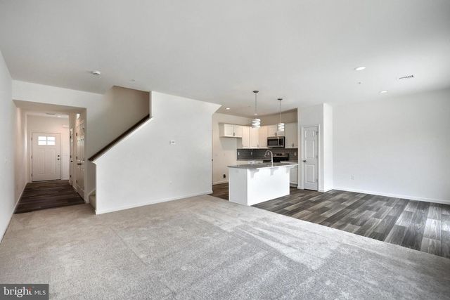 7863 BRIARWOOD DR, Harrisburg, PA 17112