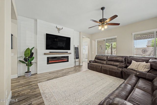 18160 W DEVONSHIRE Avenue, Goodyear, AZ 85395
