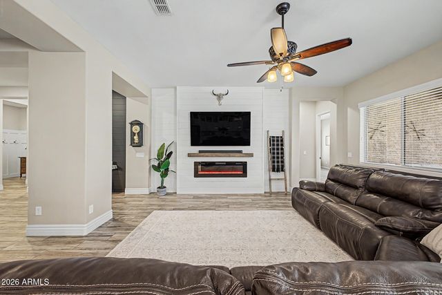18160 W DEVONSHIRE Avenue, Goodyear, AZ 85395