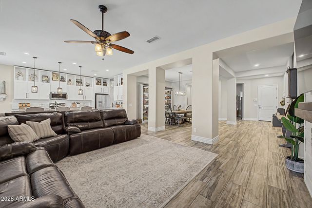 18160 W DEVONSHIRE Avenue, Goodyear, AZ 85395