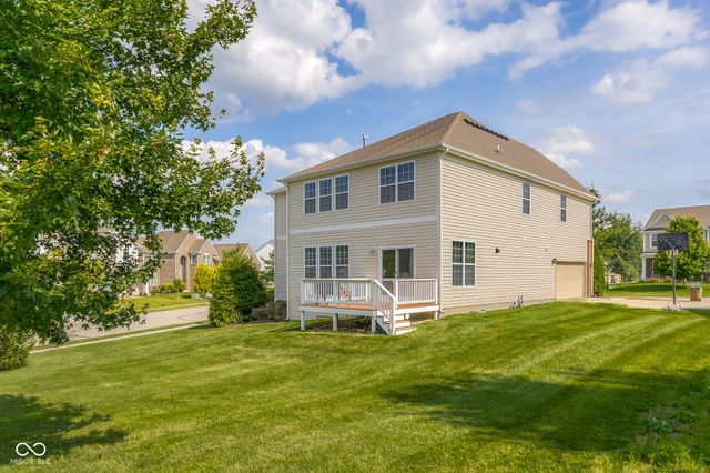 6972 Pinnacle Drive, Columbus, IN 47201