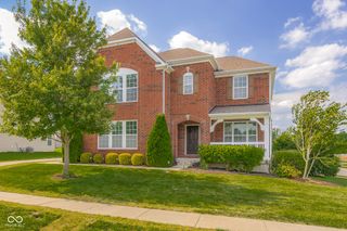 6972 Pinnacle Drive, Columbus, IN 47201
