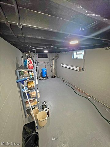 3698 Buena Vista Drive, Hubbard, OH 44425