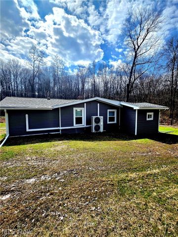 3698 Buena Vista Drive, Hubbard, OH 44425