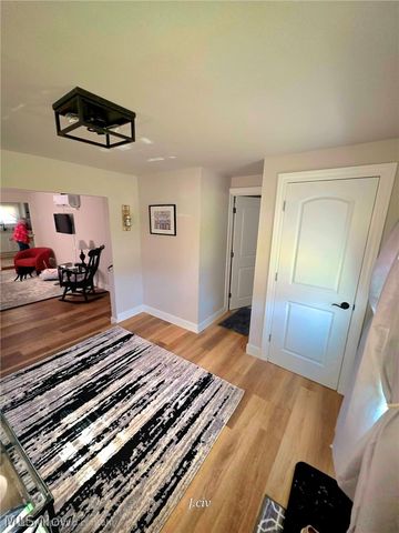 3698 Buena Vista Drive, Hubbard, OH 44425