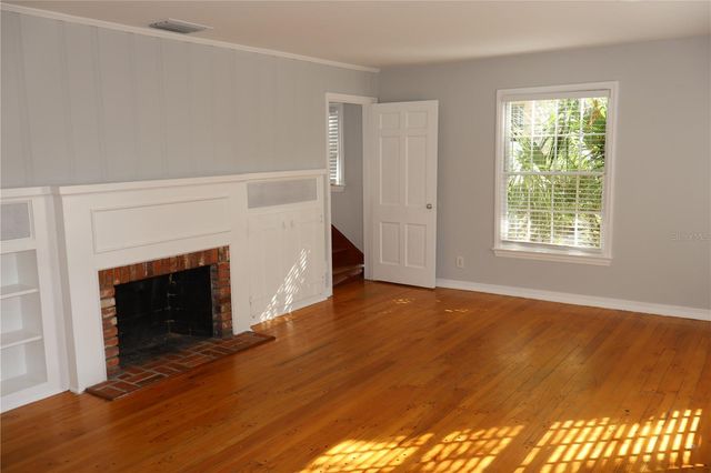 3017 W EUCLID AVENUE, Tampa, FL 33629