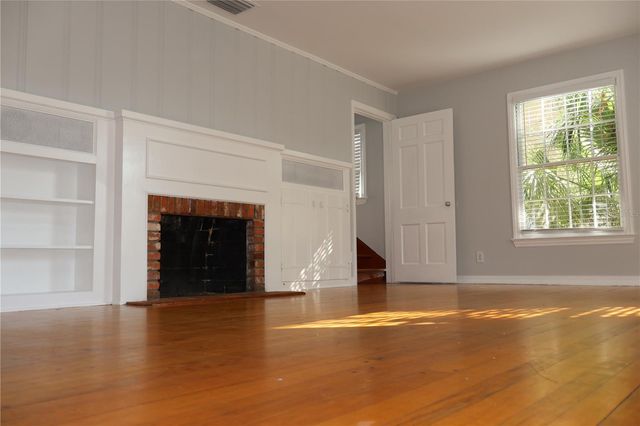 3017 W EUCLID AVENUE, Tampa, FL 33629