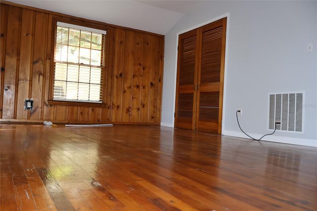 3017 W EUCLID AVENUE, Tampa, FL 33629