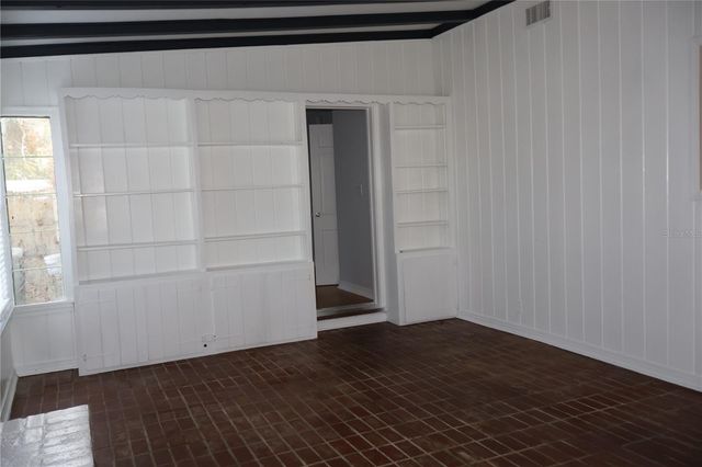 3017 W EUCLID AVENUE, Tampa, FL 33629