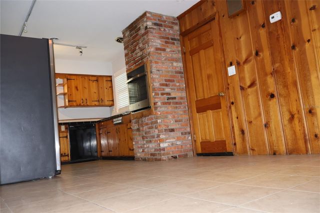 3017 W EUCLID AVENUE, Tampa, FL 33629