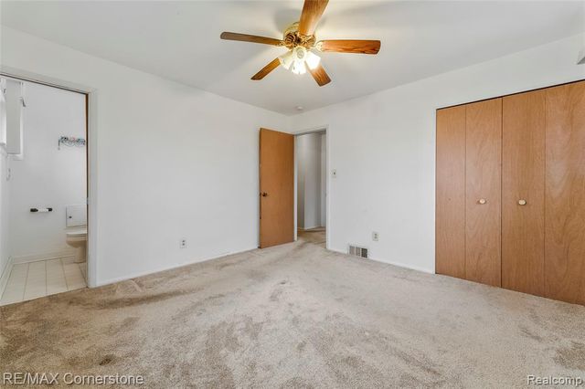 34216 Rosslyn Street, Westland, MI 48185