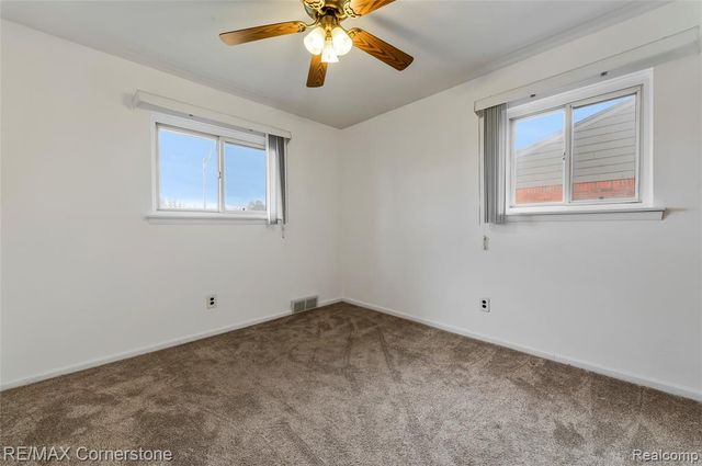 34216 Rosslyn Street, Westland, MI 48185