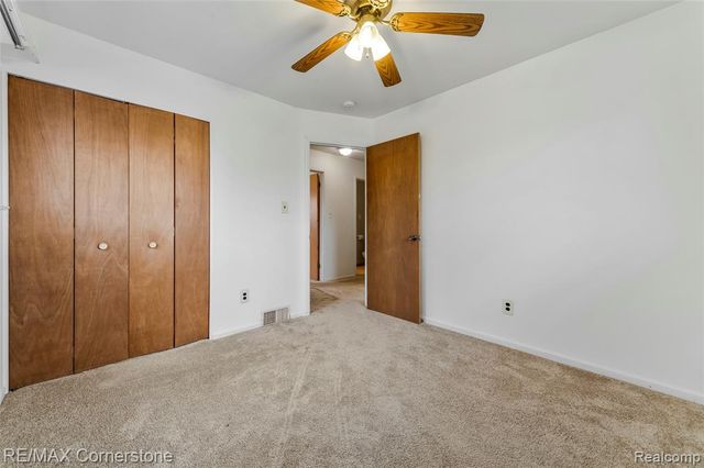 34216 Rosslyn Street, Westland, MI 48185