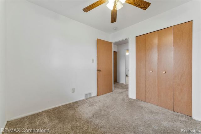 34216 Rosslyn Street, Westland, MI 48185