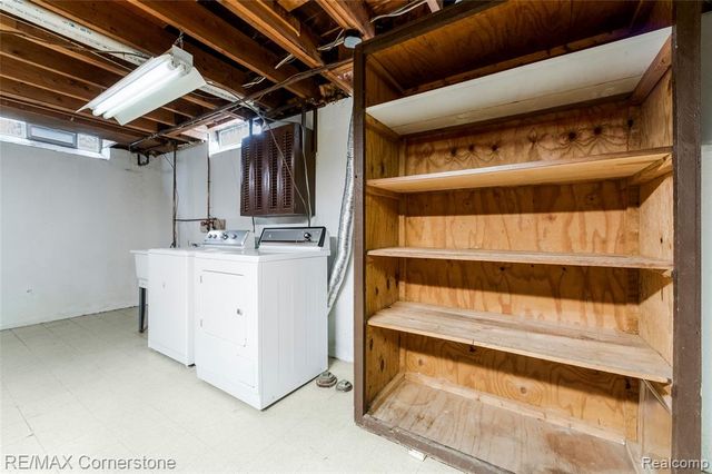 34216 Rosslyn Street, Westland, MI 48185