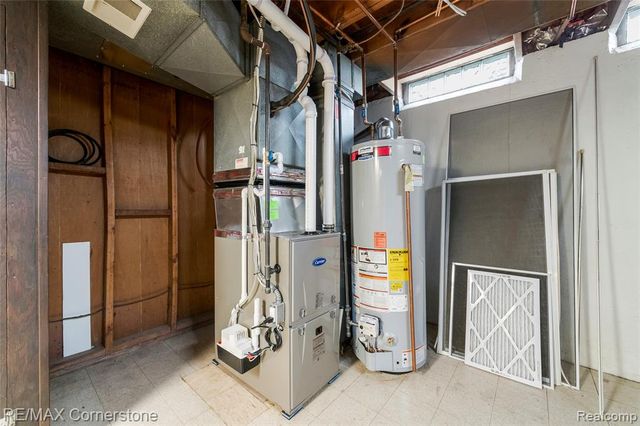 34216 Rosslyn Street, Westland, MI 48185