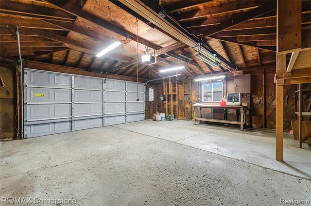 34216 Rosslyn Street, Westland, MI 48185