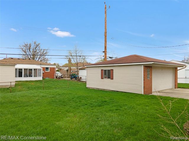 34216 Rosslyn Street, Westland, MI 48185