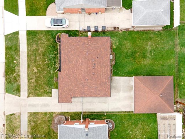 34216 Rosslyn Street, Westland, MI 48185