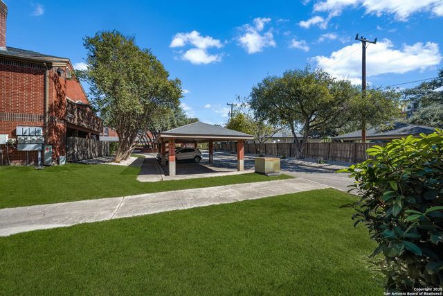 7930 Roanoke Run Apt 1111, San Antonio, TX 78240