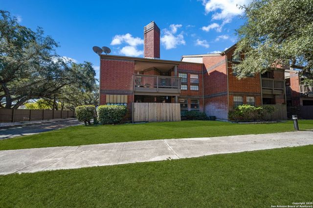 7930 Roanoke Run Apt 1111, San Antonio, TX 78240