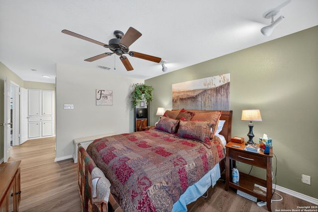 7930 Roanoke Run Apt 1111, San Antonio, TX 78240