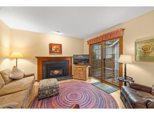 464 LIVINGOOD Ln, Lake Oswego, OR 97034