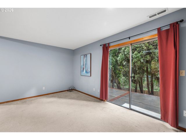 464 LIVINGOOD Ln, Lake Oswego, OR 97034