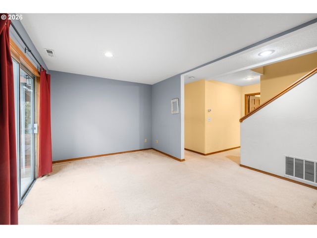 464 LIVINGOOD Ln, Lake Oswego, OR 97034