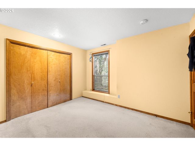 464 LIVINGOOD Ln, Lake Oswego, OR 97034