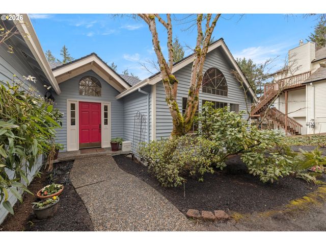 464 LIVINGOOD Ln, Lake Oswego, OR 97034