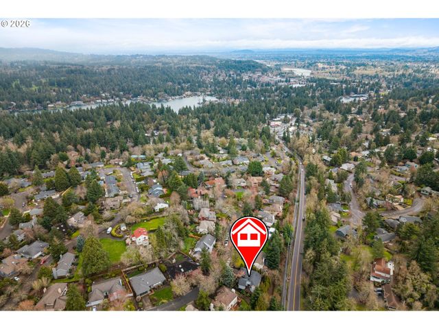 464 LIVINGOOD Ln, Lake Oswego, OR 97034