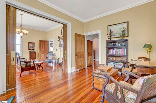 522 Cleveland Street, Greenville, SC 29601