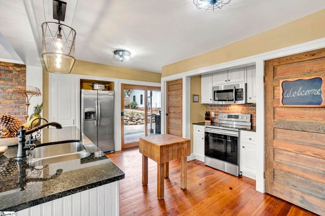 522 Cleveland Street, Greenville, SC 29601