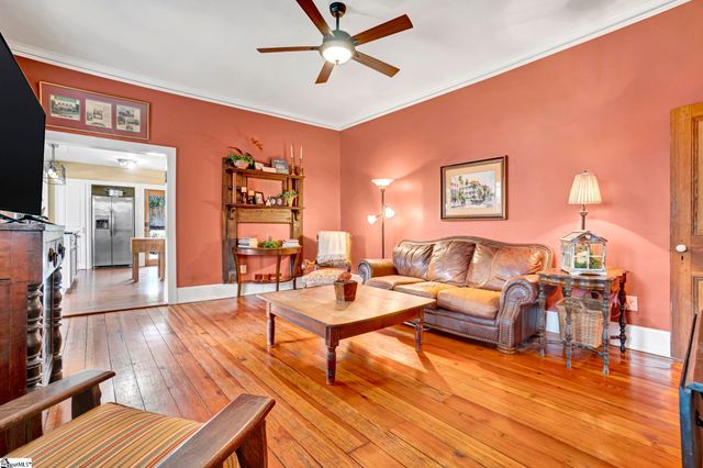 522 Cleveland Street, Greenville, SC 29601