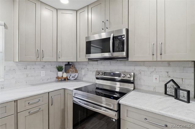 2453 N Lakefront Drive, Hernando, FL 34442