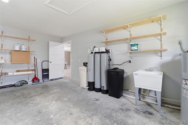 2453 N Lakefront Drive, Hernando, FL 34442